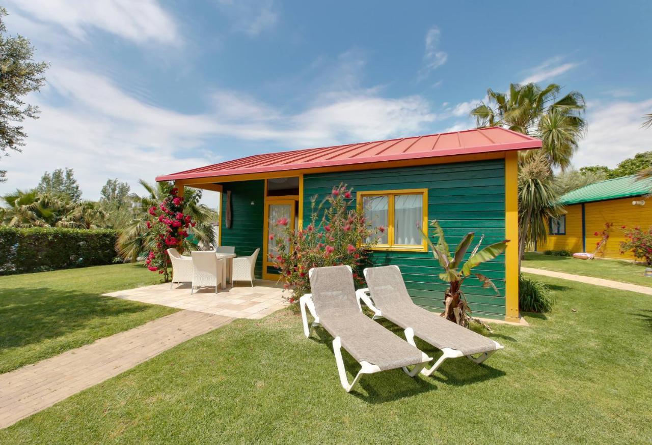 Sanguli Camping & Resort Салоу Екстериор снимка
